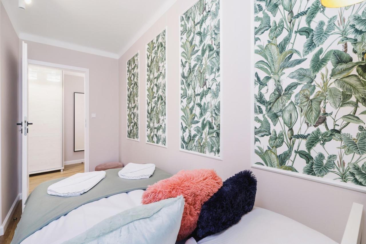 Apartament przy Bulwarach Wiślanych Kościuszki by Renters Kraków Zewnętrze zdjęcie