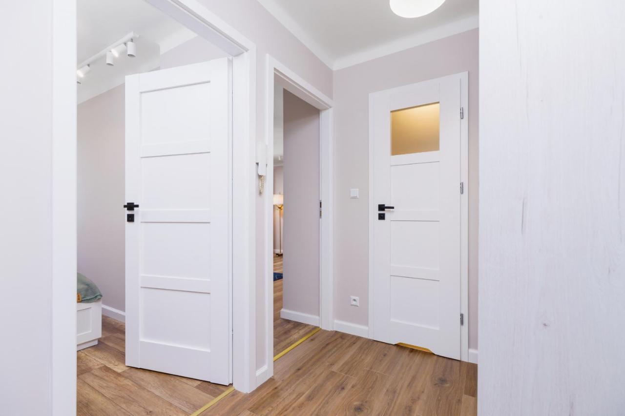 Apartament przy Bulwarach Wiślanych Kościuszki by Renters Kraków Zewnętrze zdjęcie